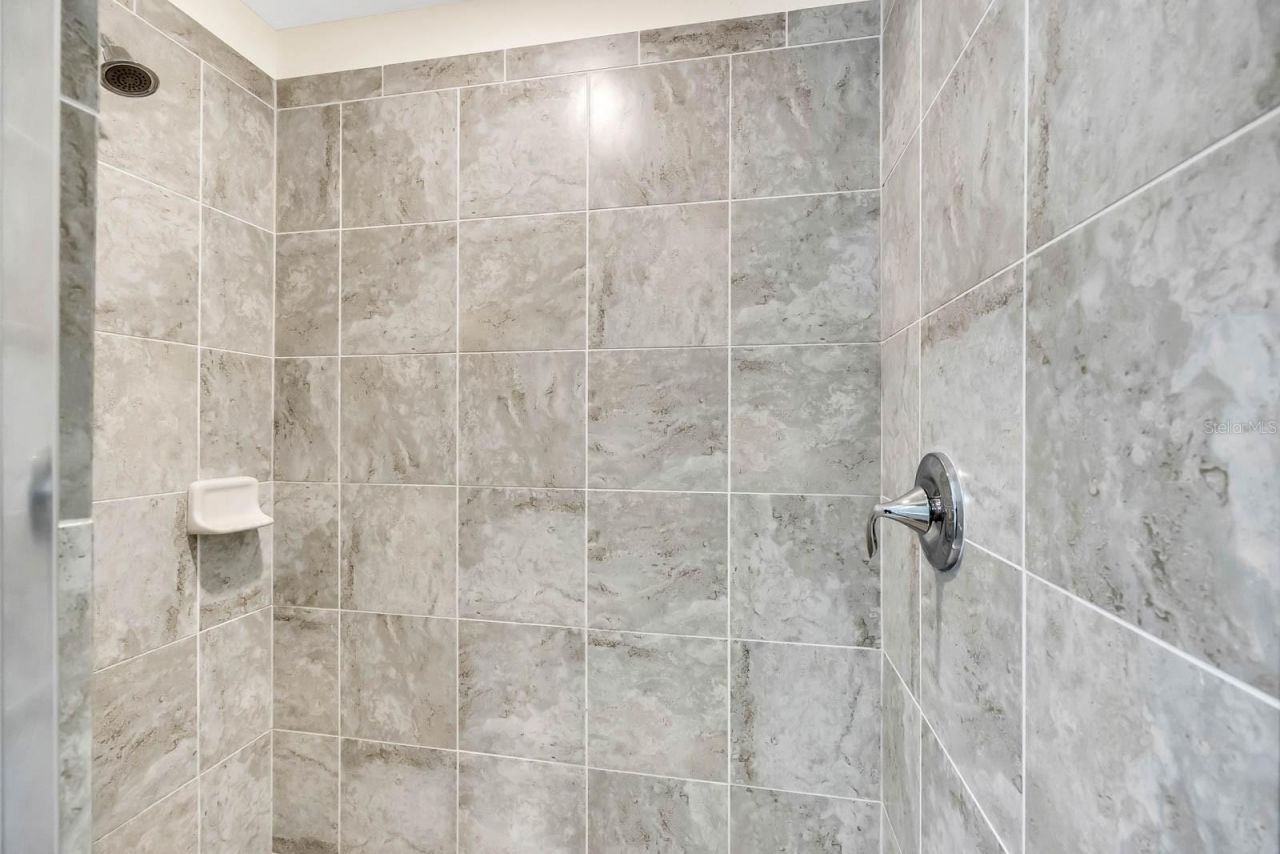 17510 Gawthrop Drive , Unit 404, Bradenton, FL 34211 Photo