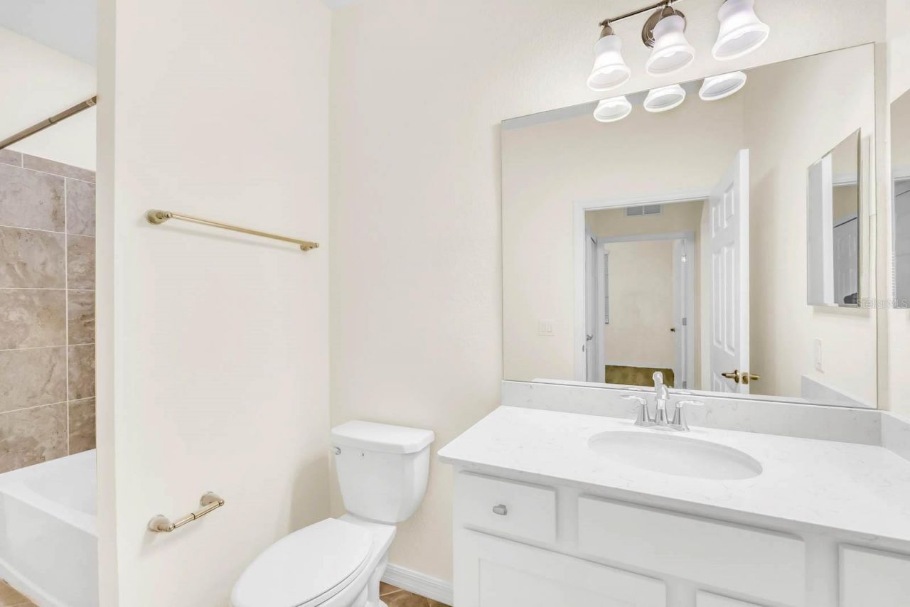 17510 Gawthrop Drive , Unit 404, Bradenton, FL 34211 Photo