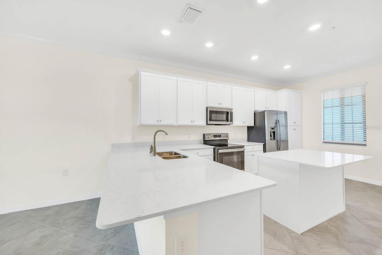 17510 Gawthrop Drive , Unit 404, Bradenton, FL 34211 Photo