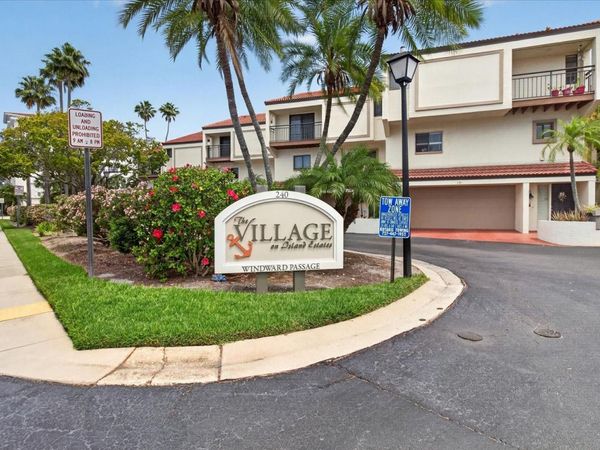 240 WINDWARD PASSAGE , Unit 1004, CLEARWATER BEACH, FL 33767