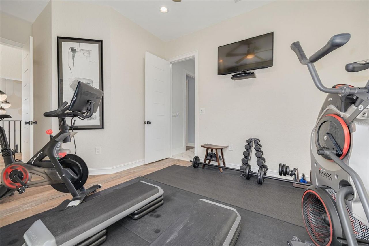 725 Brightwaters Boulevard Ne, Saint Petersburg, FL 33704 Photo