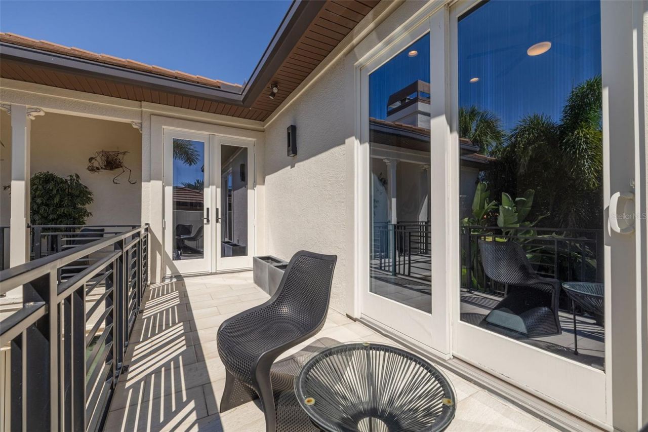 725 Brightwaters Boulevard Ne, Saint Petersburg, FL 33704 Photo