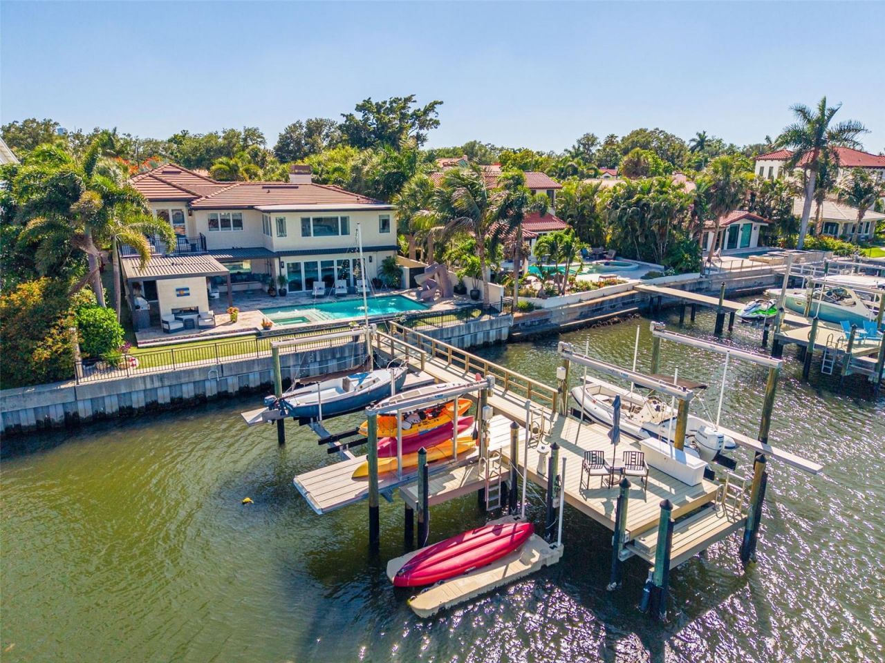725 Brightwaters Boulevard Ne, Saint Petersburg, FL 33704 Photo