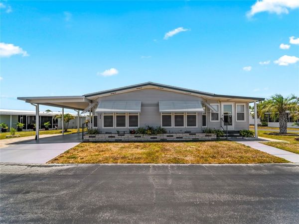 424 BOXWOOD DRIVE , VENICE, FL 34285