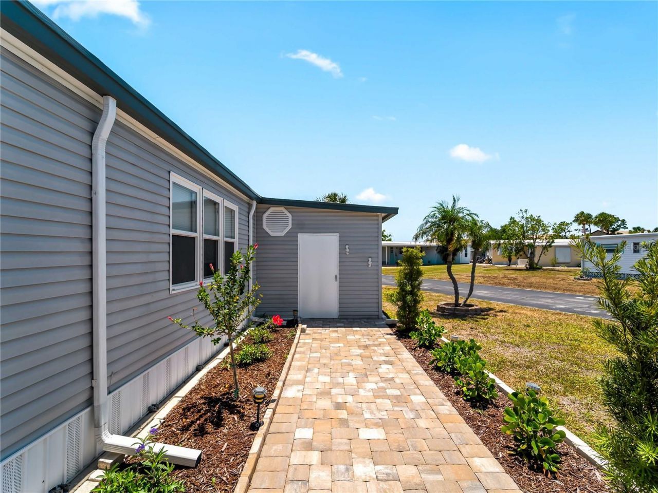 424 Boxwood Drive, Venice, FL 34285 Photo