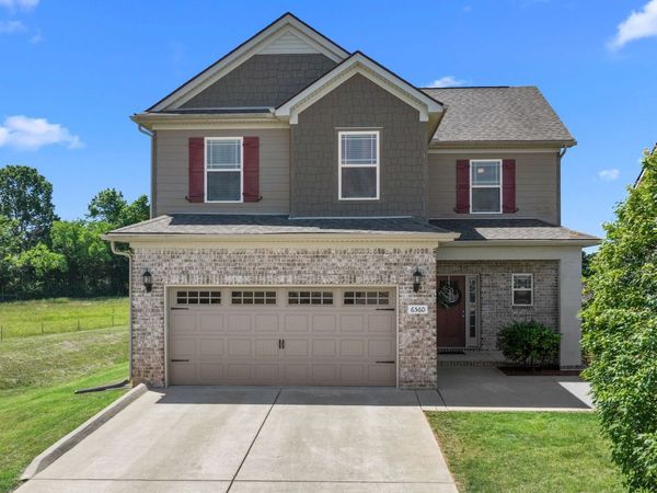 6560 Desmond Ave, Murfreesboro, TN 37128