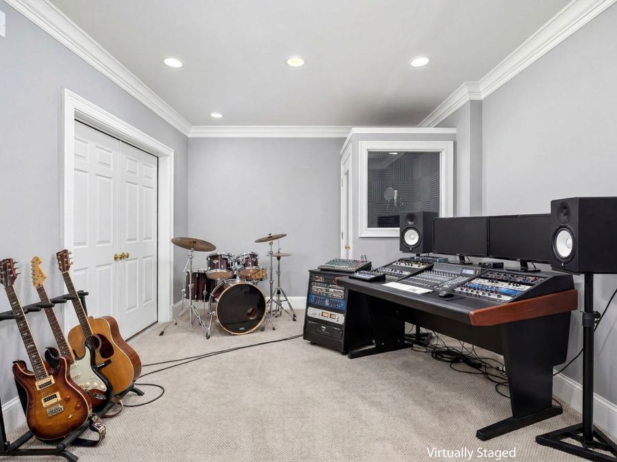 Property Image 40
