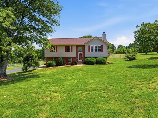 206 Brookhaven Dr , Columbia, TN 38401