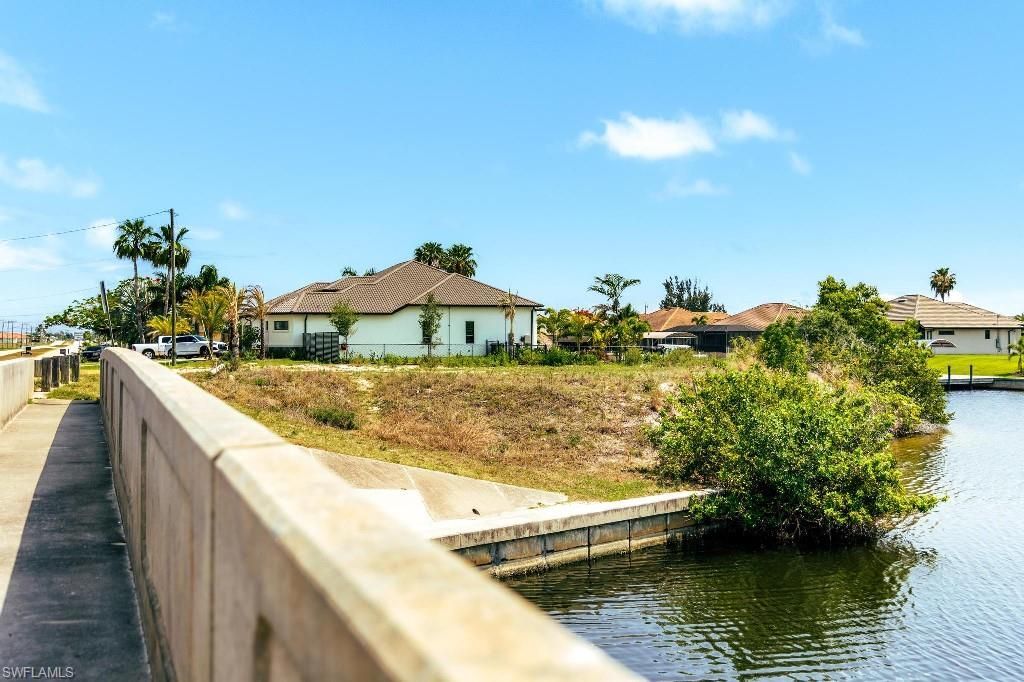 931 Old Burnt Store Rd N, Cape Coral, FL 33993 Photo