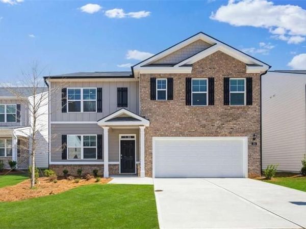 183 White Spruce Way , Newnan, GA 30265