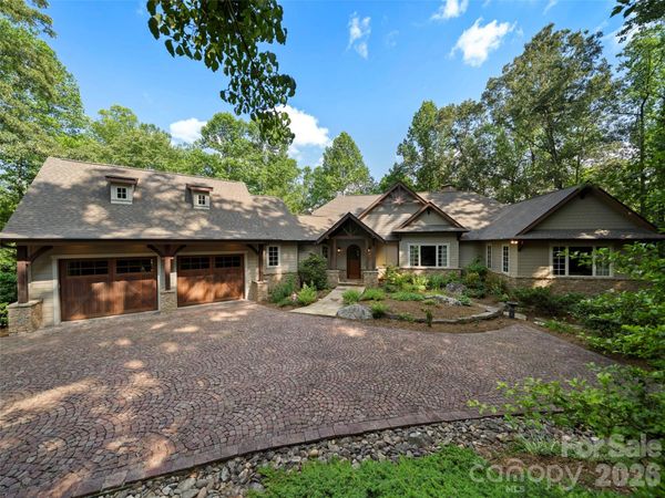 672 Walnut Valley Parkway , Arden, NC 28704