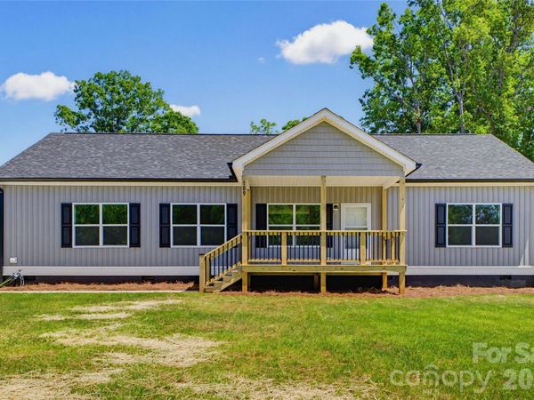 109 Sarah Avenue , Newton, NC 28658