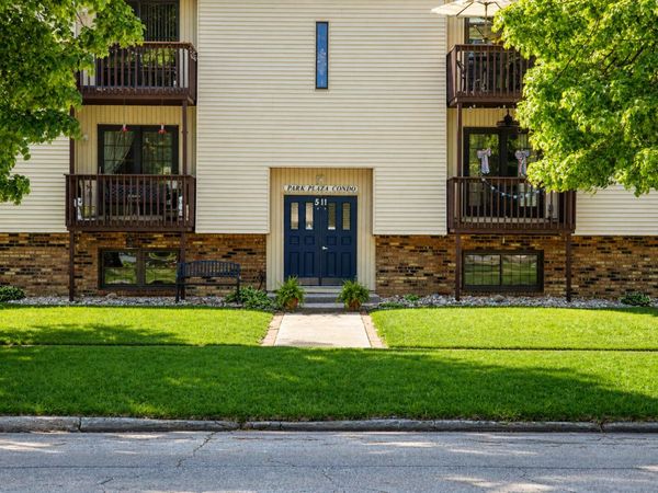 511 Broadway Avenue , Unit 101, Mattoon, IL 61938