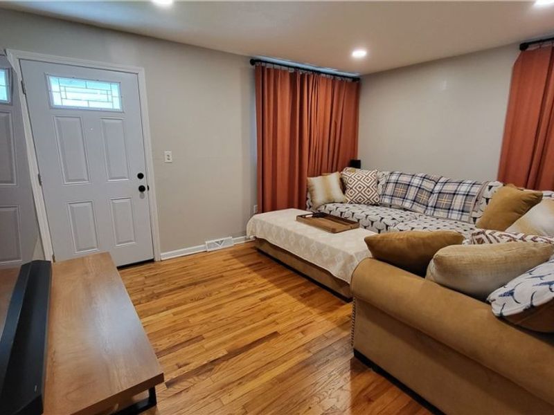 5110 Montauk Avenue, Parma, OH 44134 Photo 3