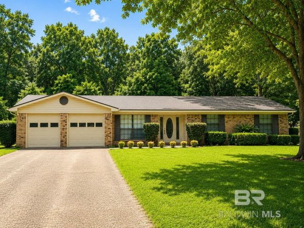 300 Norwood Court, Bay Minette, AL 36507