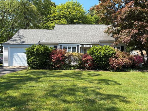 31 Townline Road, Pearl River, NY 10965