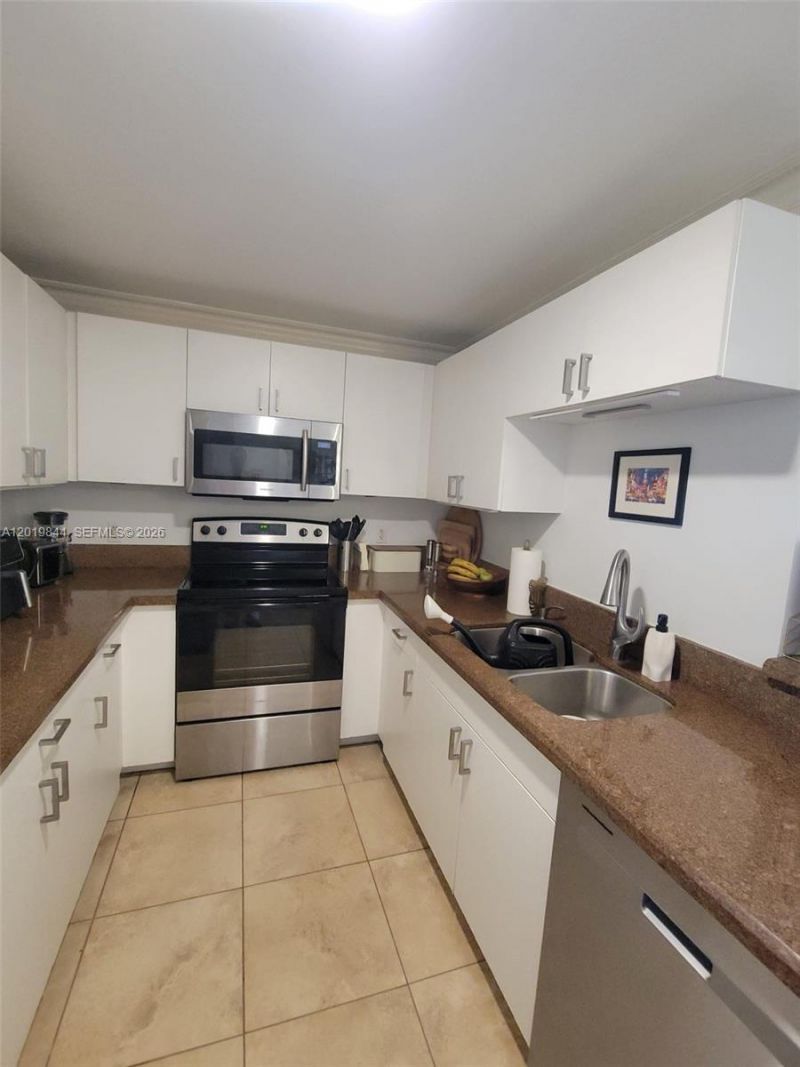 185 SE 14th Ter, Unit 1105, Miami, FL 33131 Photo