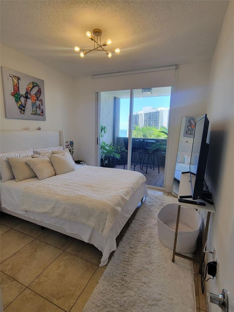 185 SE 14th Ter, Unit 1105, Miami, FL 33131 Photo
