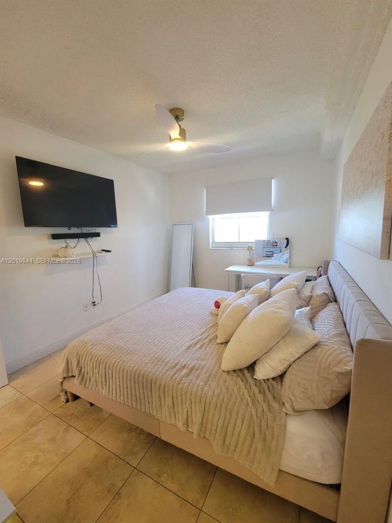 185 SE 14th Ter, Unit 1105, Miami, FL 33131 Photo