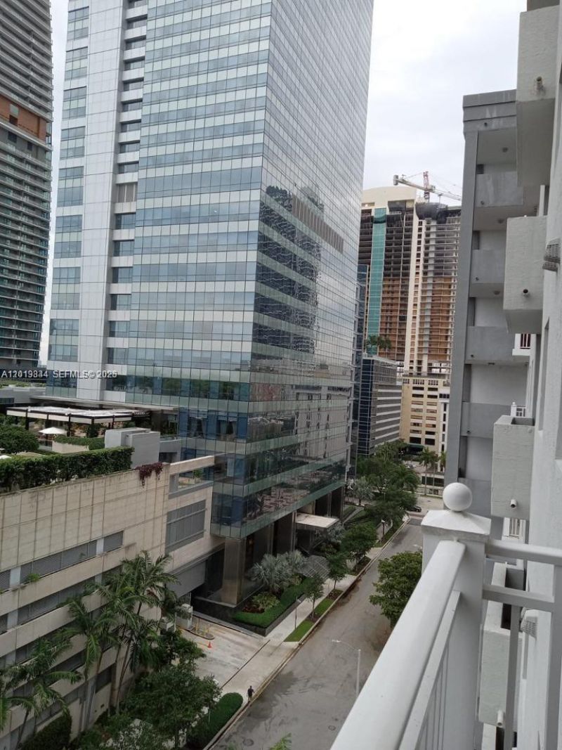 185 SE 14th Ter , Unit 1105, Miami, FL 33131 Photo