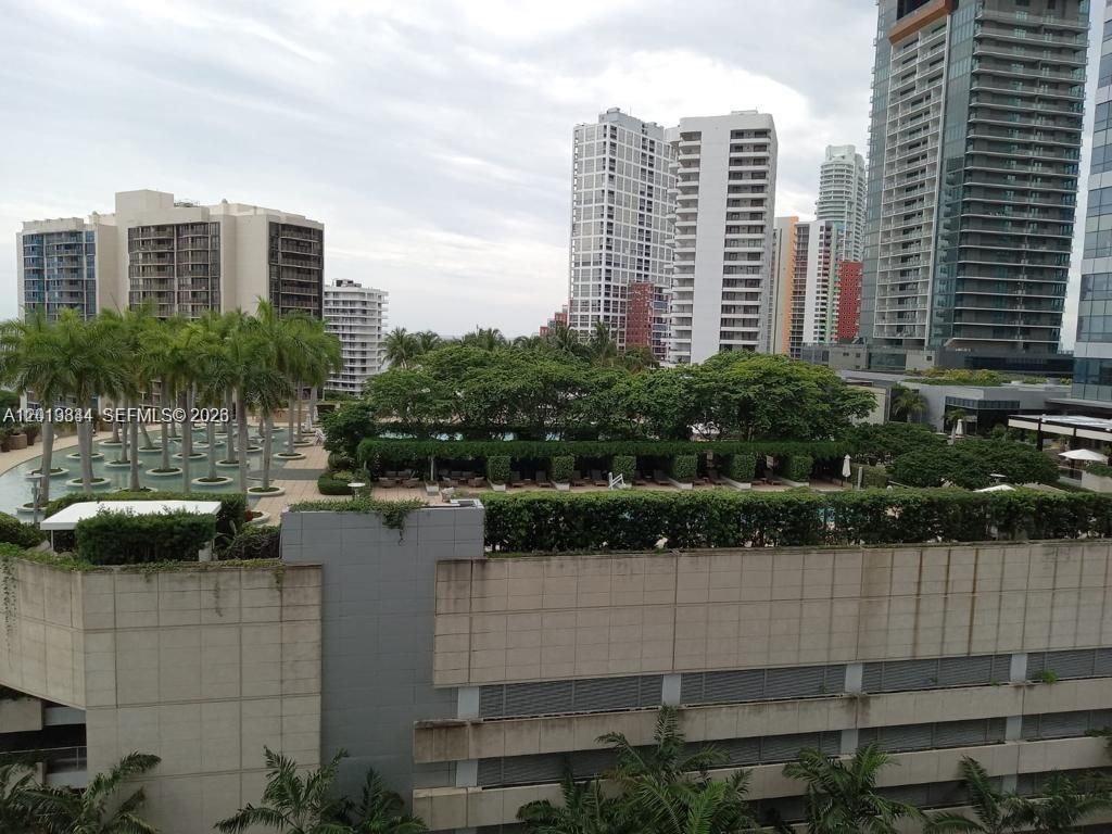 185 SE 14th Ter , Unit 1105, Miami, FL 33131 Photo