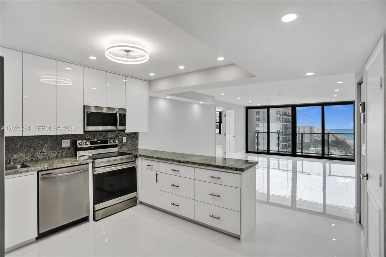 2301 S Ocean Dr , Unit 2404, Hollywood, FL 33019 Photo
