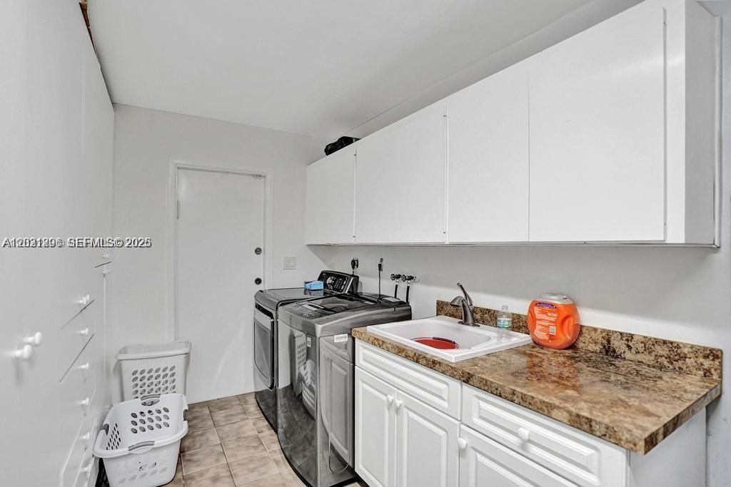 2001 NE 214th St , Unit 2001, Miami, FL 33179 Photo