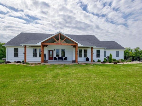 335 N State Road 45, Bloomfield, IN 47424