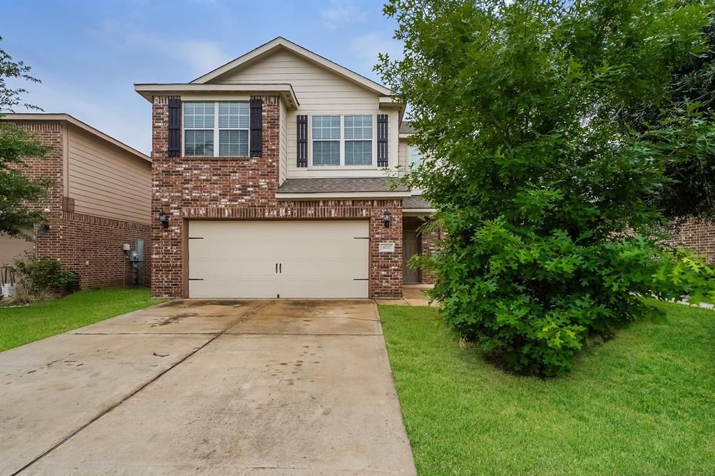 4717 Cedar Springs Drive, Fort Worth, TX 76179 Main Photo