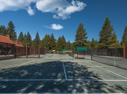 600 Ej Brickell, Truckee, CA 96161 Photo