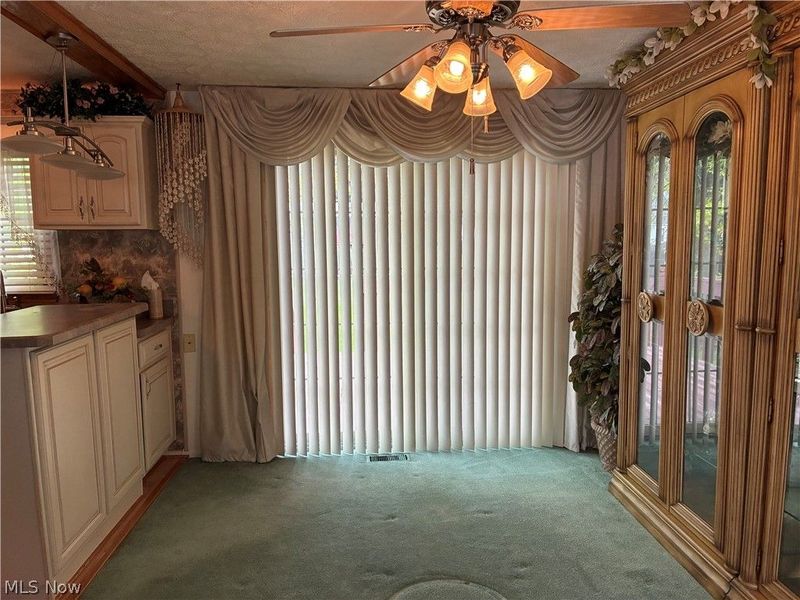 100 Blossom Lane, Niles, OH 44446 Photo 10