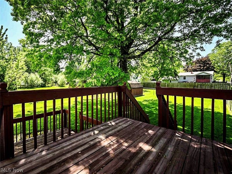 100 Blossom Lane, Niles, OH 44446 Photo 41