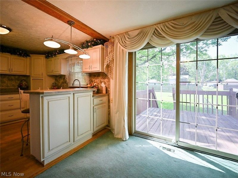 100 Blossom Lane, Niles, OH 44446 Photo 9