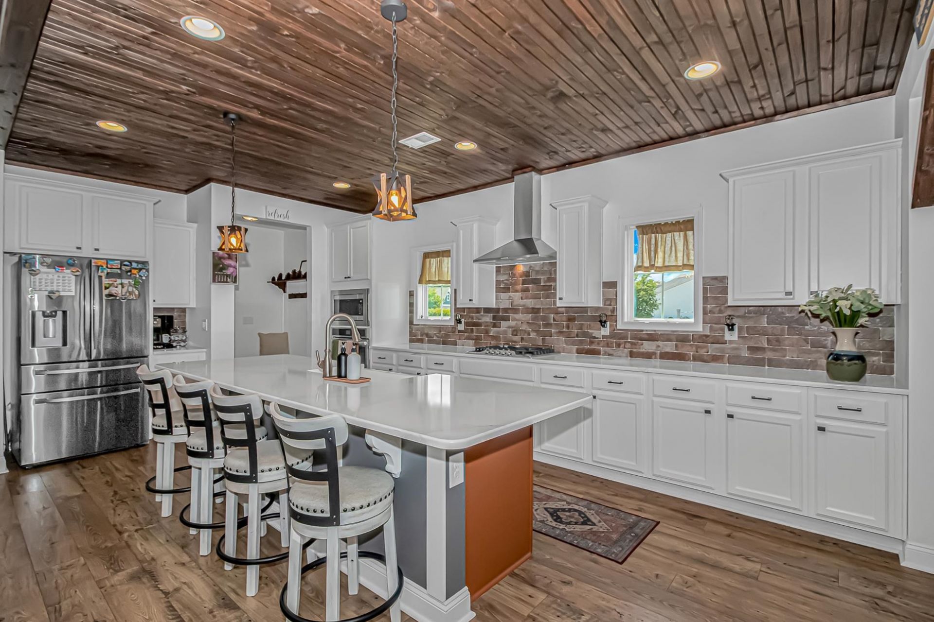 556 Indigo Bay Circle  Photo 11