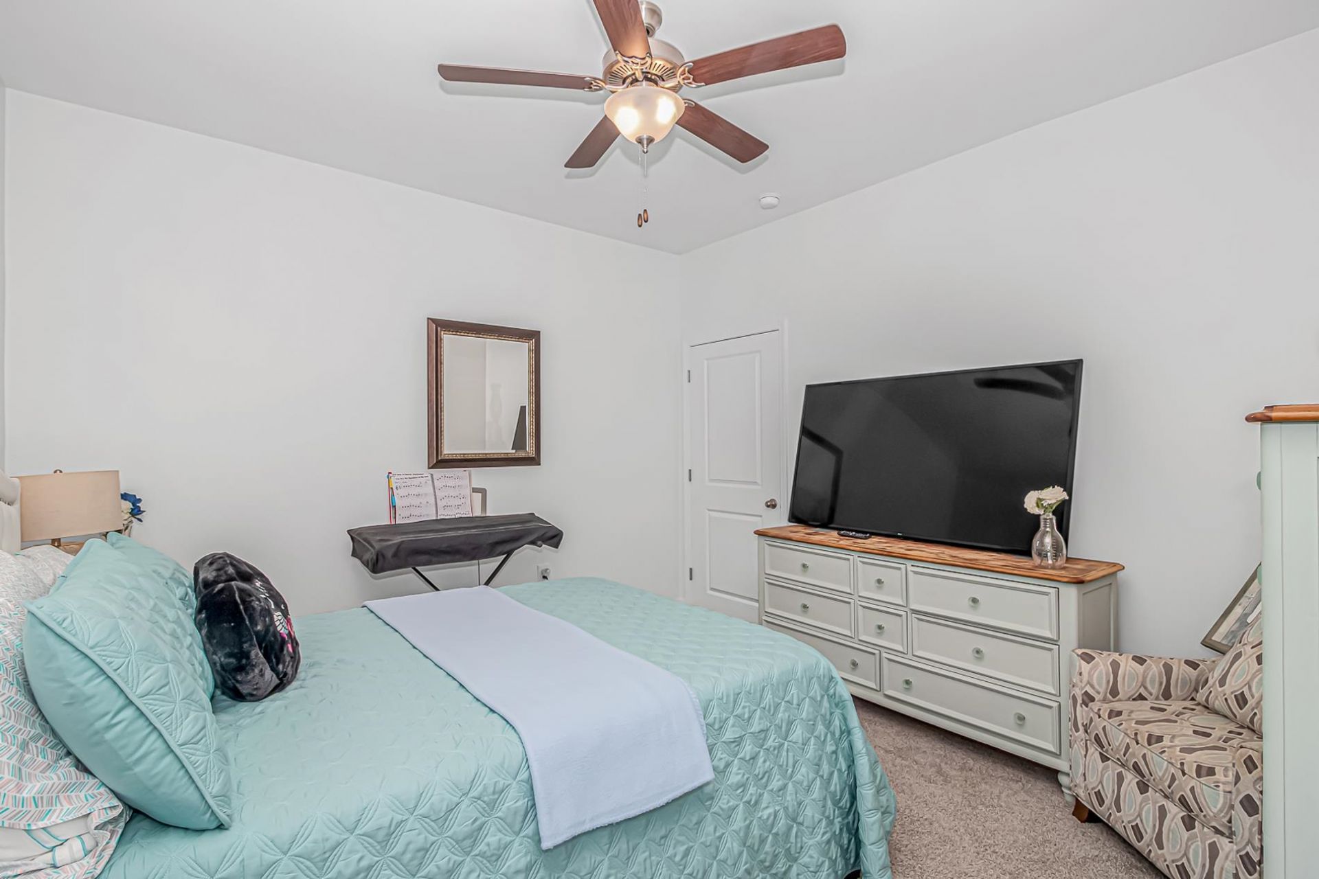 556 Indigo Bay Circle  Photo 25