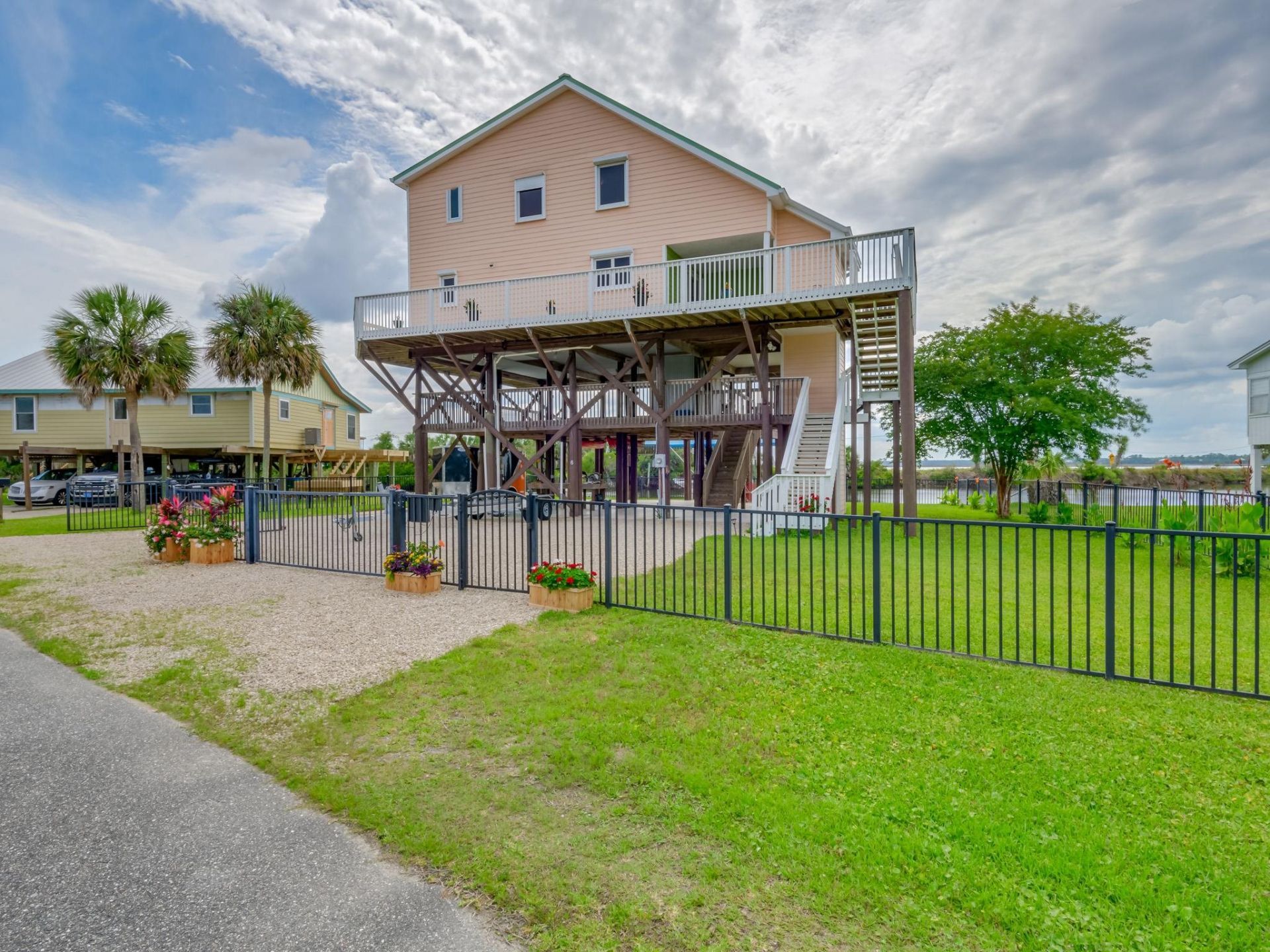 6 Gulf Breeze Court, Crawfordville, FL 32327 Photo