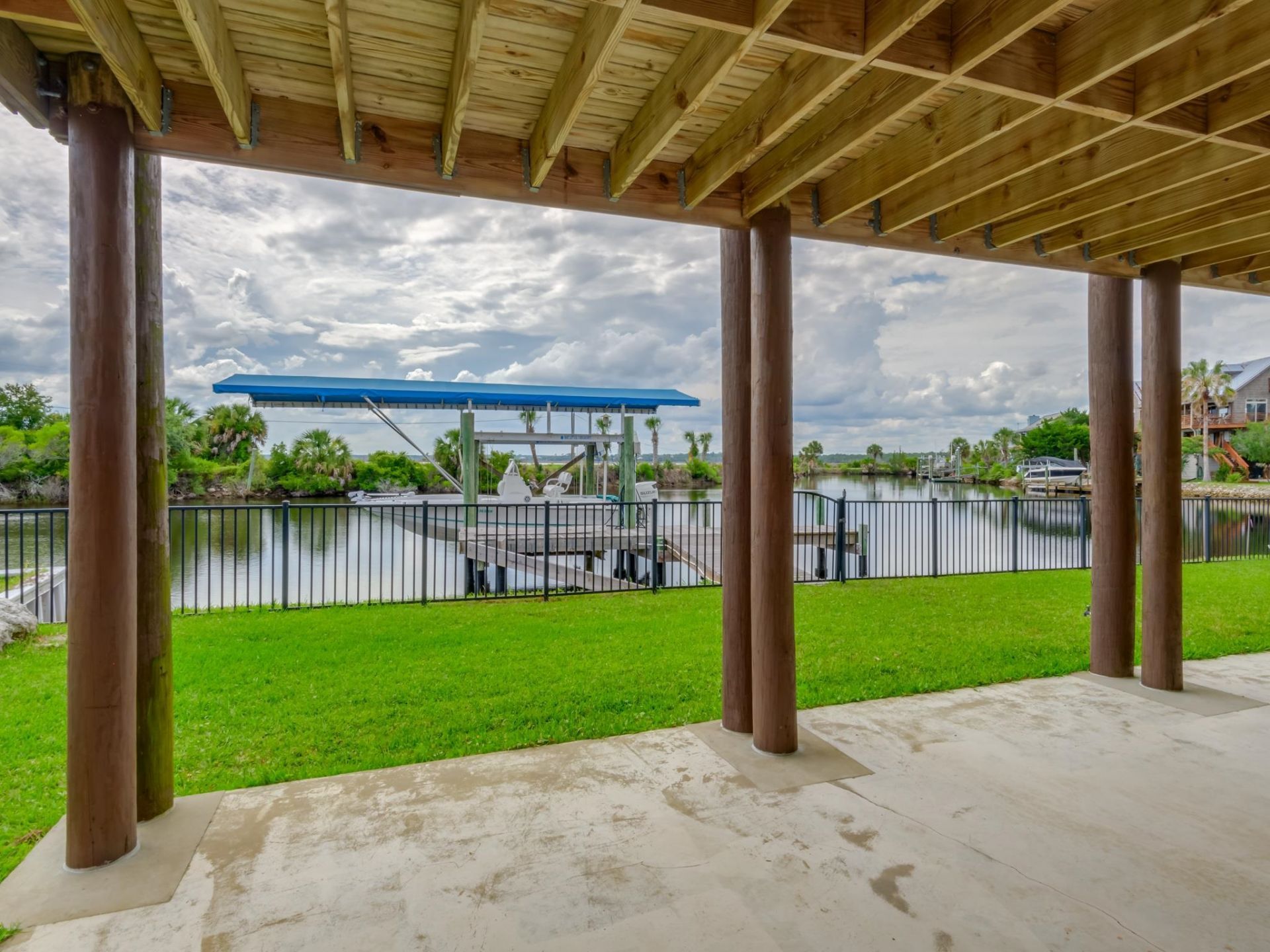 6 Gulf Breeze Court, Crawfordville, FL 32327 Photo