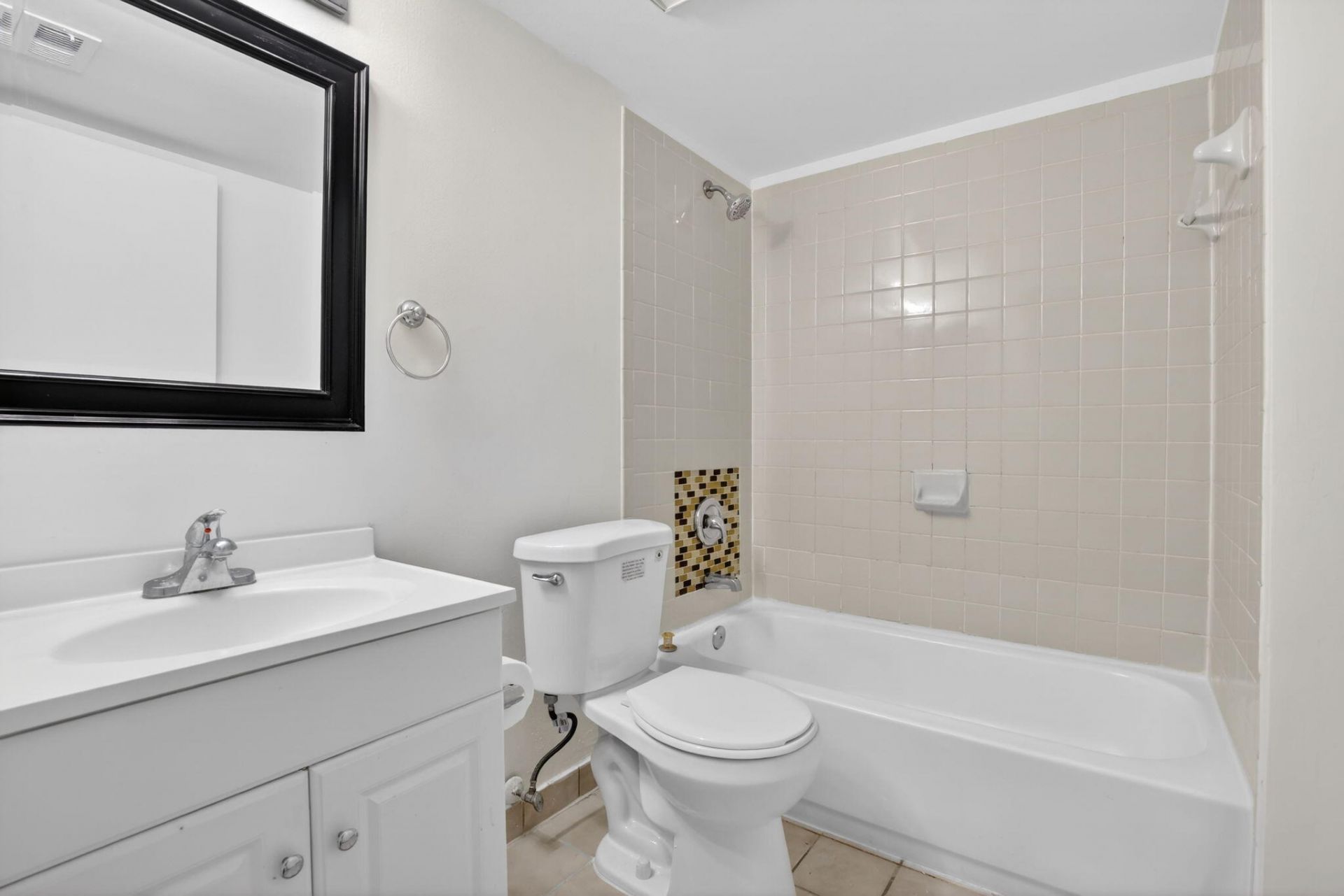 300 Palm Circle W, Pembroke Pines, FL 33025 Photo