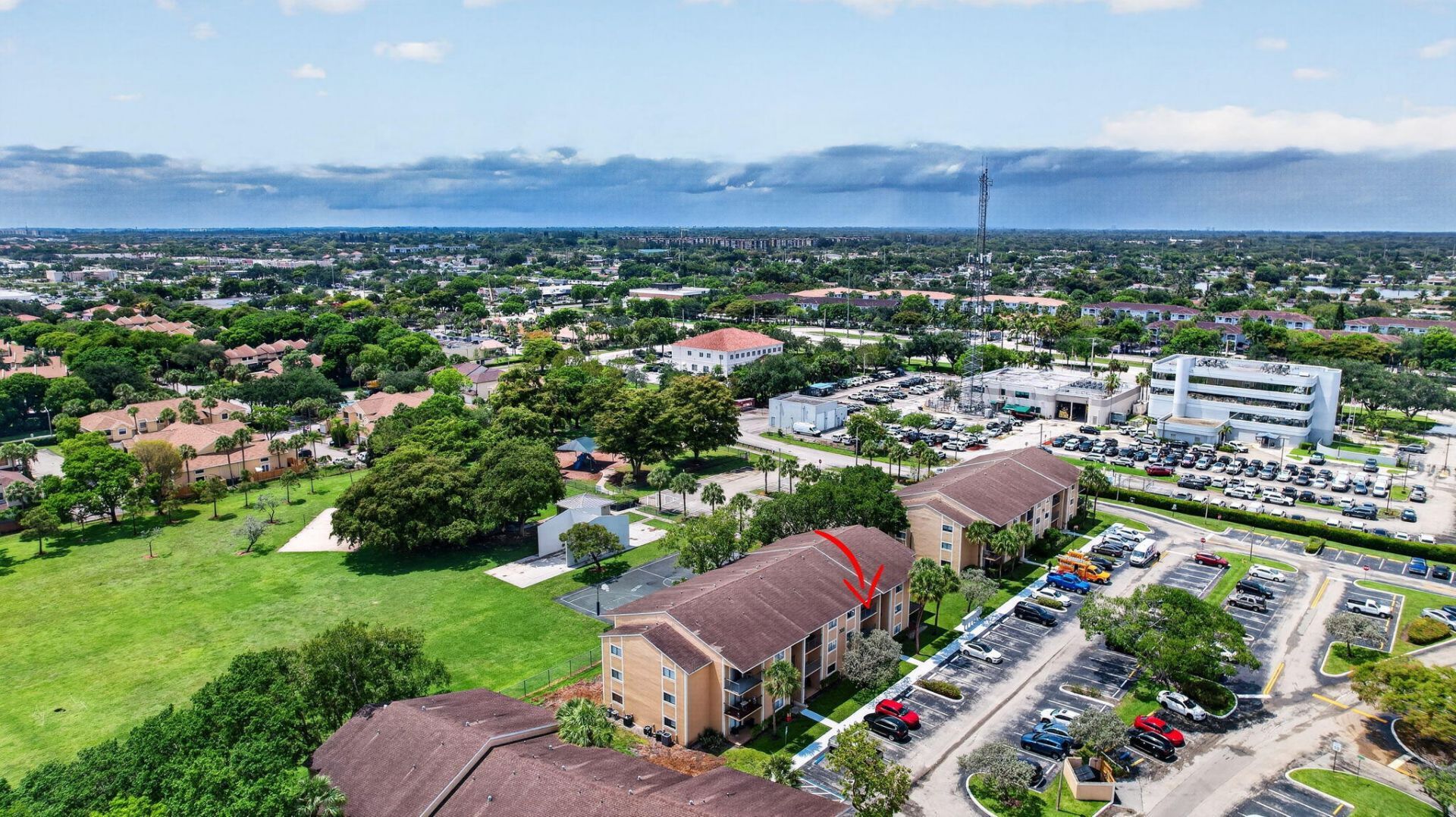 300 Palm Circle W, Pembroke Pines, FL 33025 Photo