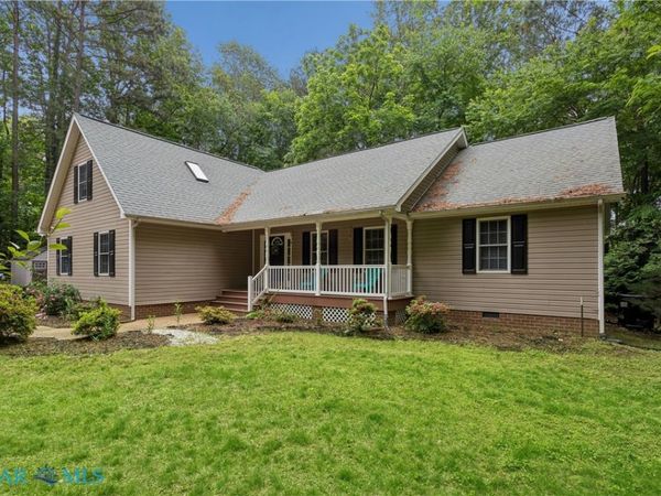 505 Plantation Road, Mathews, VA 23128
