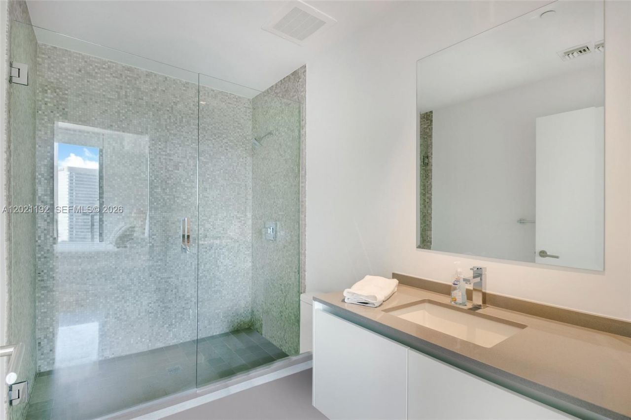 88 SW 7th St , Unit 1905, Miami, FL 33130 Photo