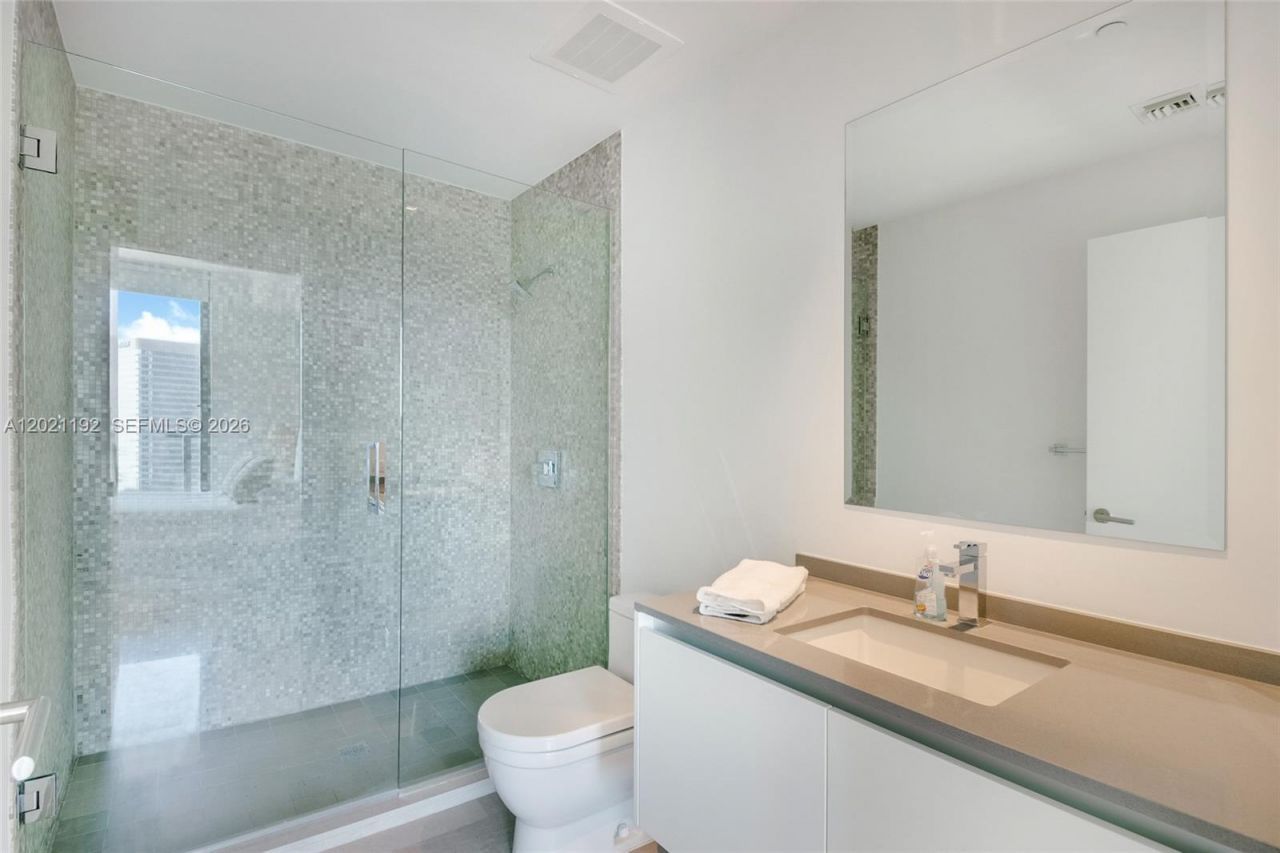 88 SW 7th St , Unit 1905, Miami, FL 33130 Photo