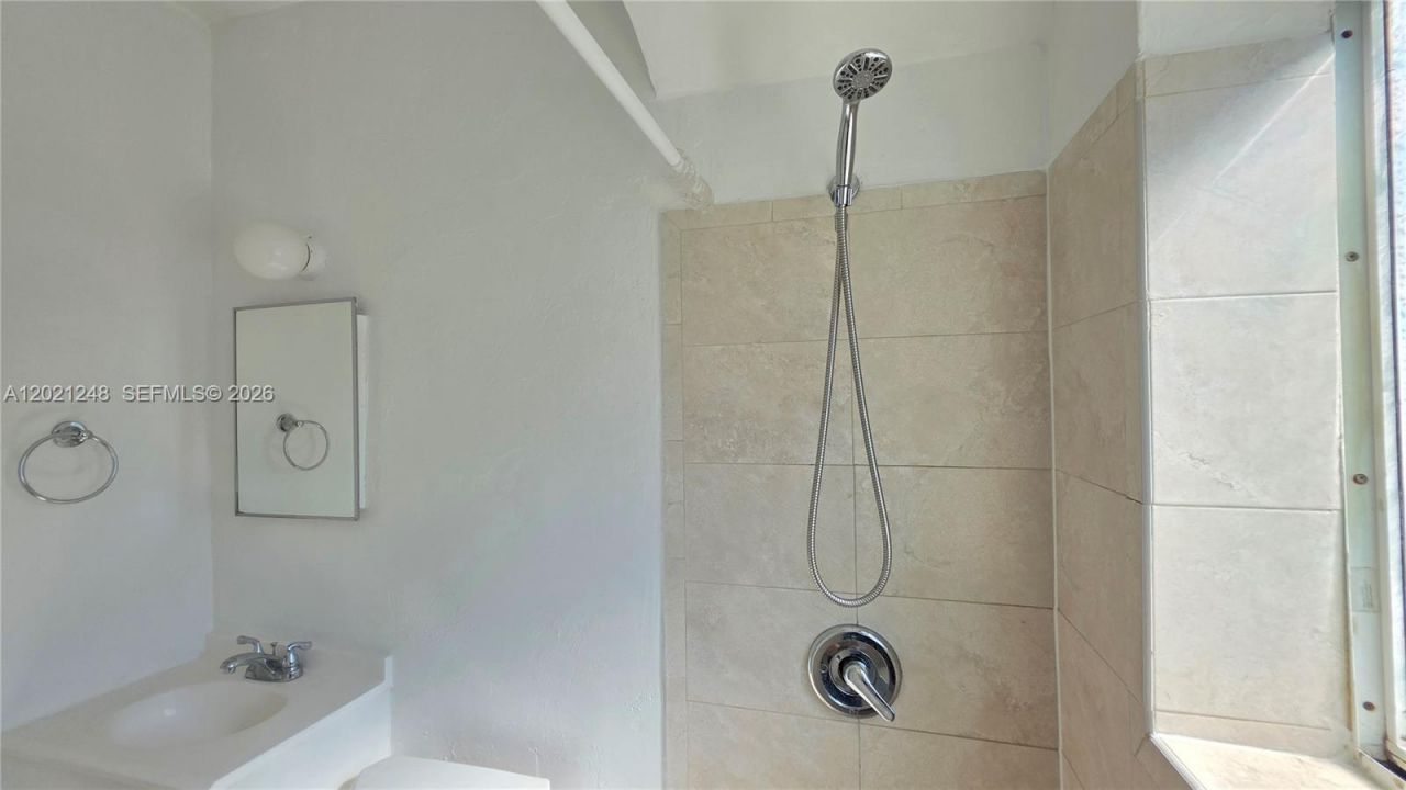 7629 Dickens Ave , Unit 7, Miami Beach, FL 33141 Photo