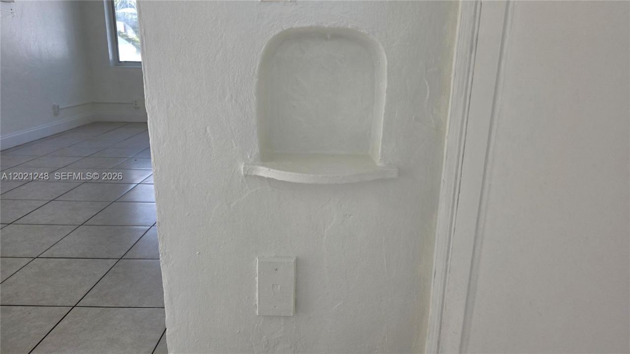 7629 Dickens Ave , Unit 7, Miami Beach, FL 33141 Photo