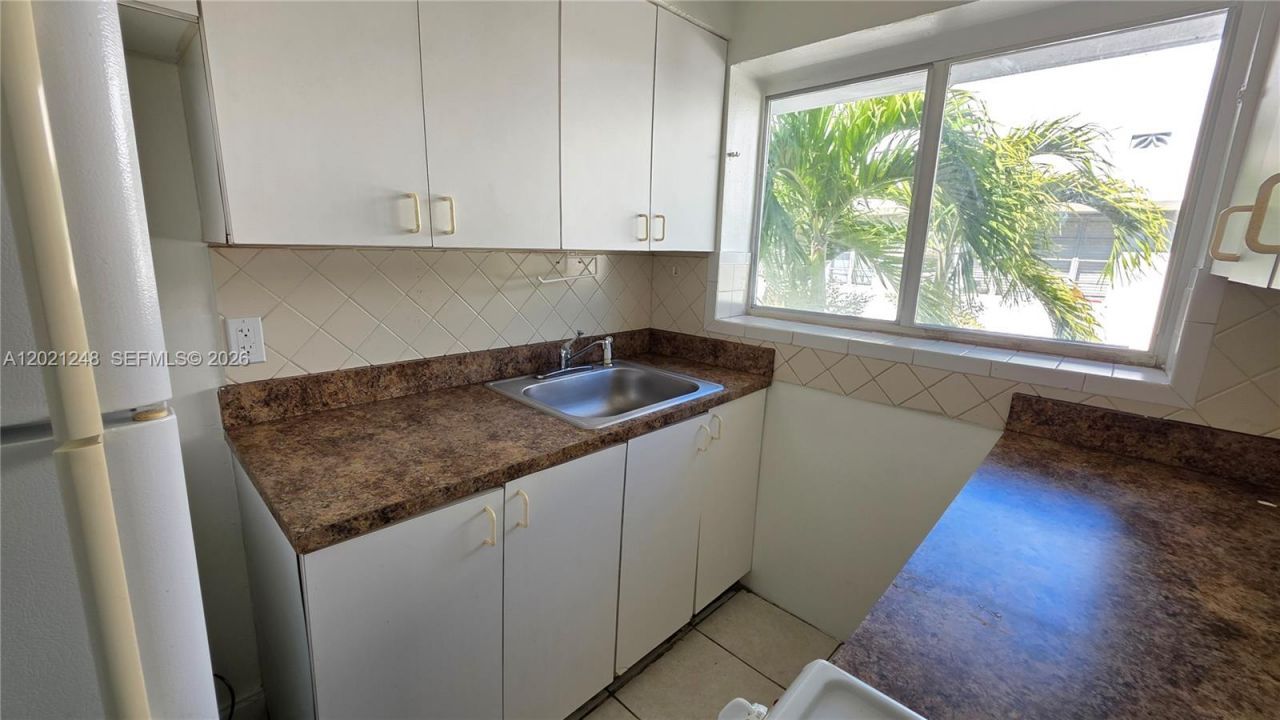 7629 Dickens Ave , Unit 7, Miami Beach, FL 33141 Photo