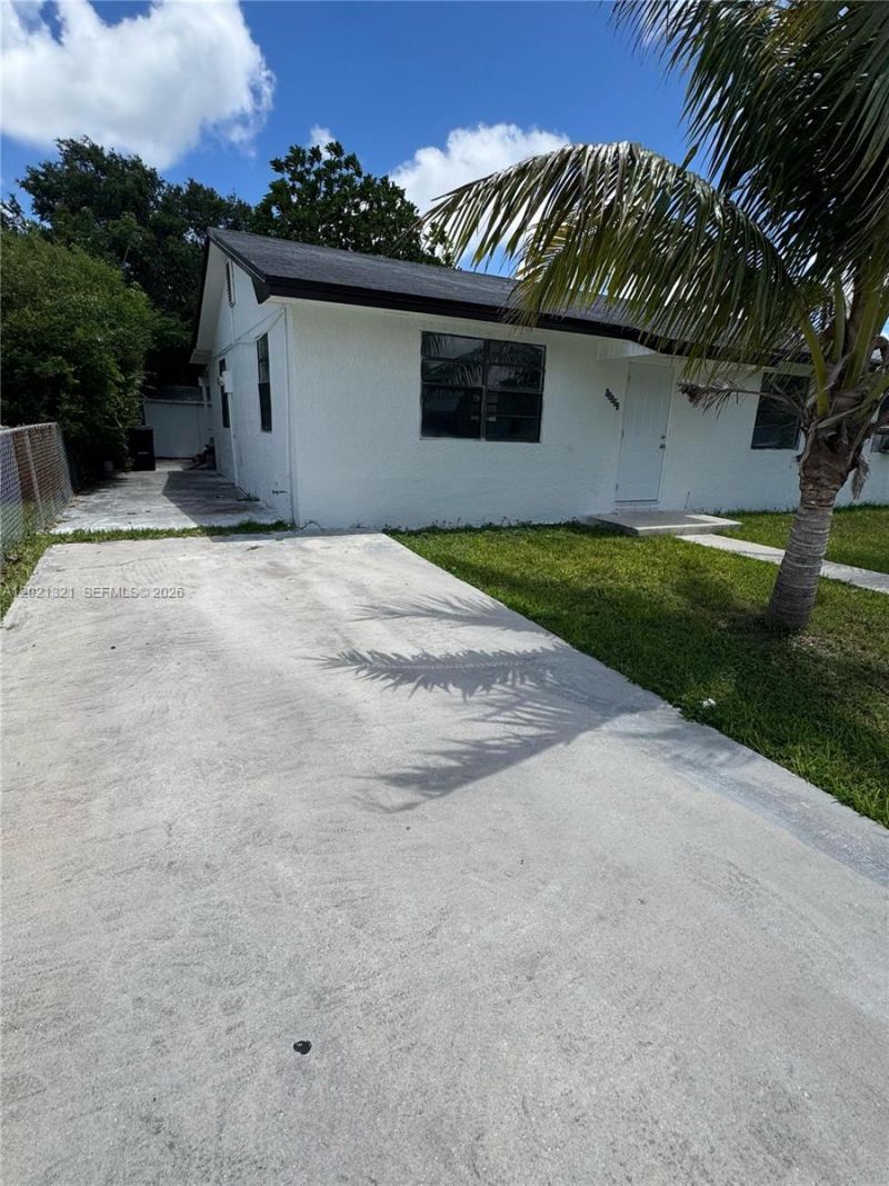 15023 SW 302nd Ter , Homestead, FL 33033 Main Photo