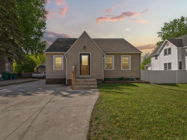 1509 Sunset Street, Albert Lea, MN 56007