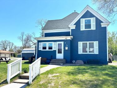 205 6th Street S, Sauk Centre, MN 56378