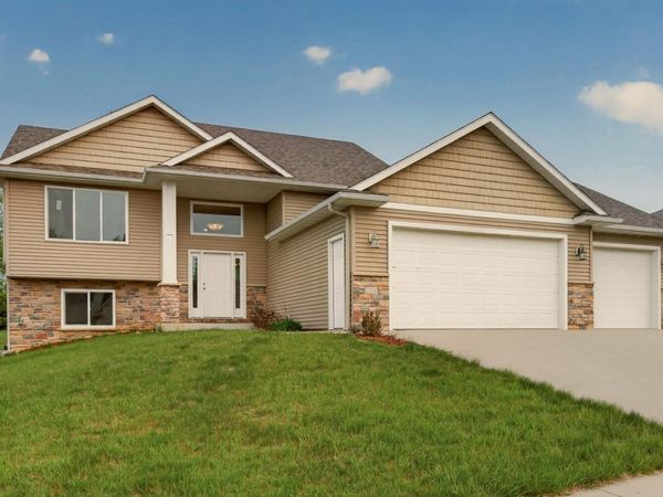 2350 Ponderosa Drive SW, Rochester, MN 55902