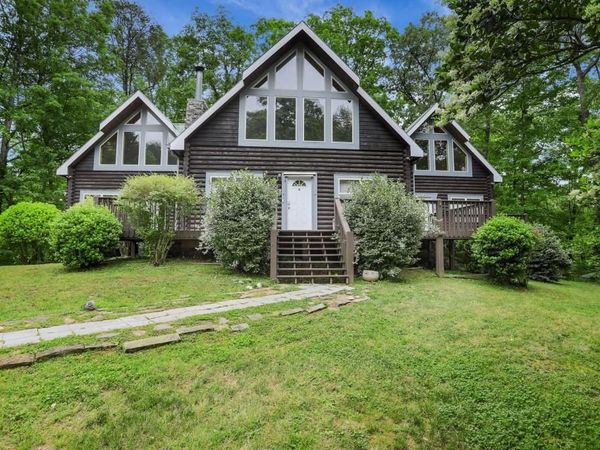 101 Yellow Bluff Road , Dahlonega, GA 30533